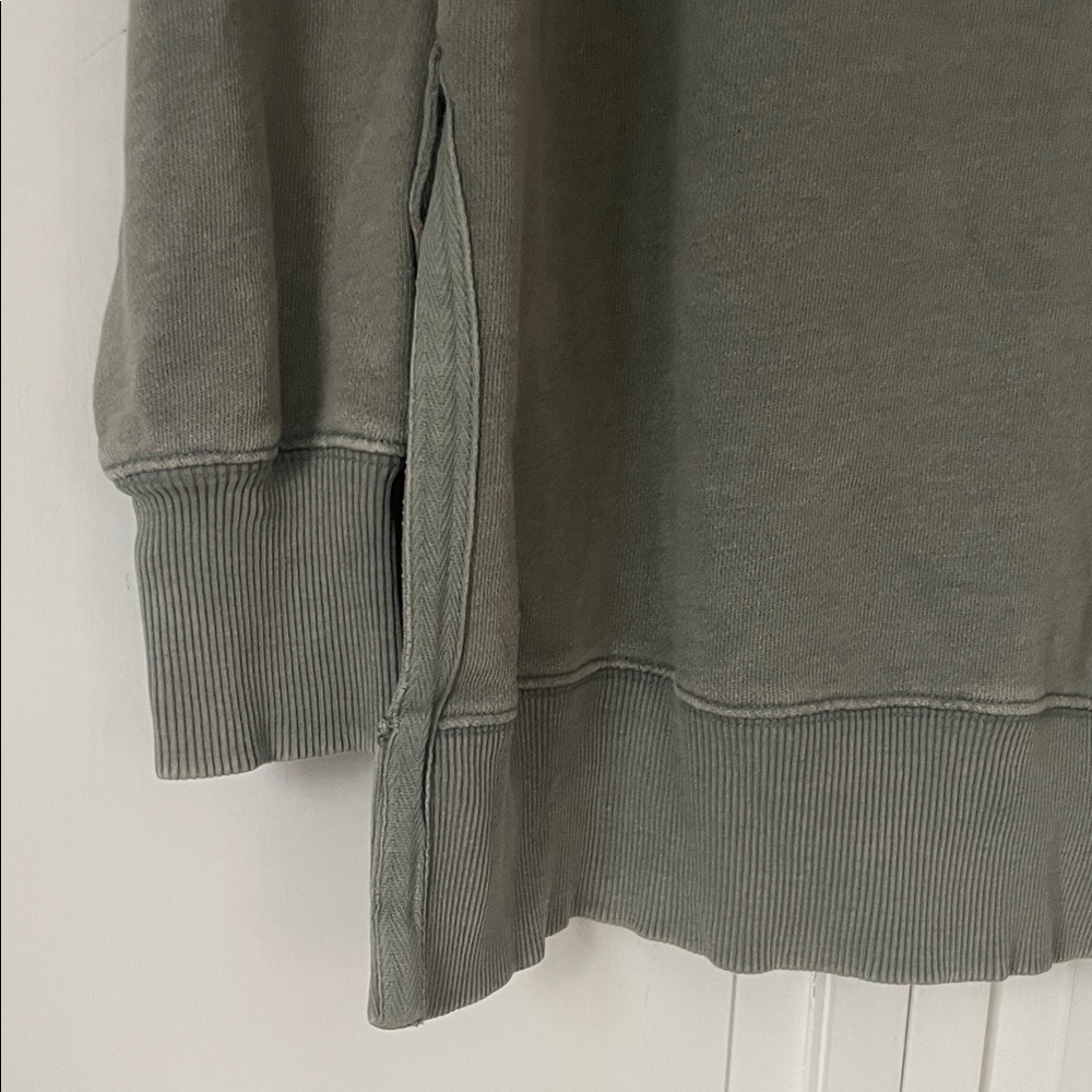 Aerie‎ Women’s Sage Crewneck Sweater - Picture 11 of 12